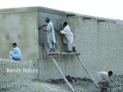 Muddy House maintenance
Ban e donag
بانے دونگ
بان بلوچستان ء موسُم ء گو ہم تب انت - پرچا کہ بان زمستان گرم او گرماگ ء سرد بنت - بلے آدگہ لوگ زمستان ء سرد او گرماگ ء گرم بنت - بان کہ چہ لچ او پُگ آ تیار بیت بلے گیشیں ھور ارّگ بہ بنت گڈا سے چہ پنچ سالانی درگتا دون لوٹ انت - اے اکس ء توکا بان دونگا انت -۔

